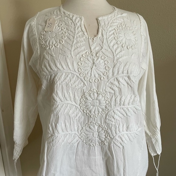 Tops - Hand embroidered Mexican blouse
